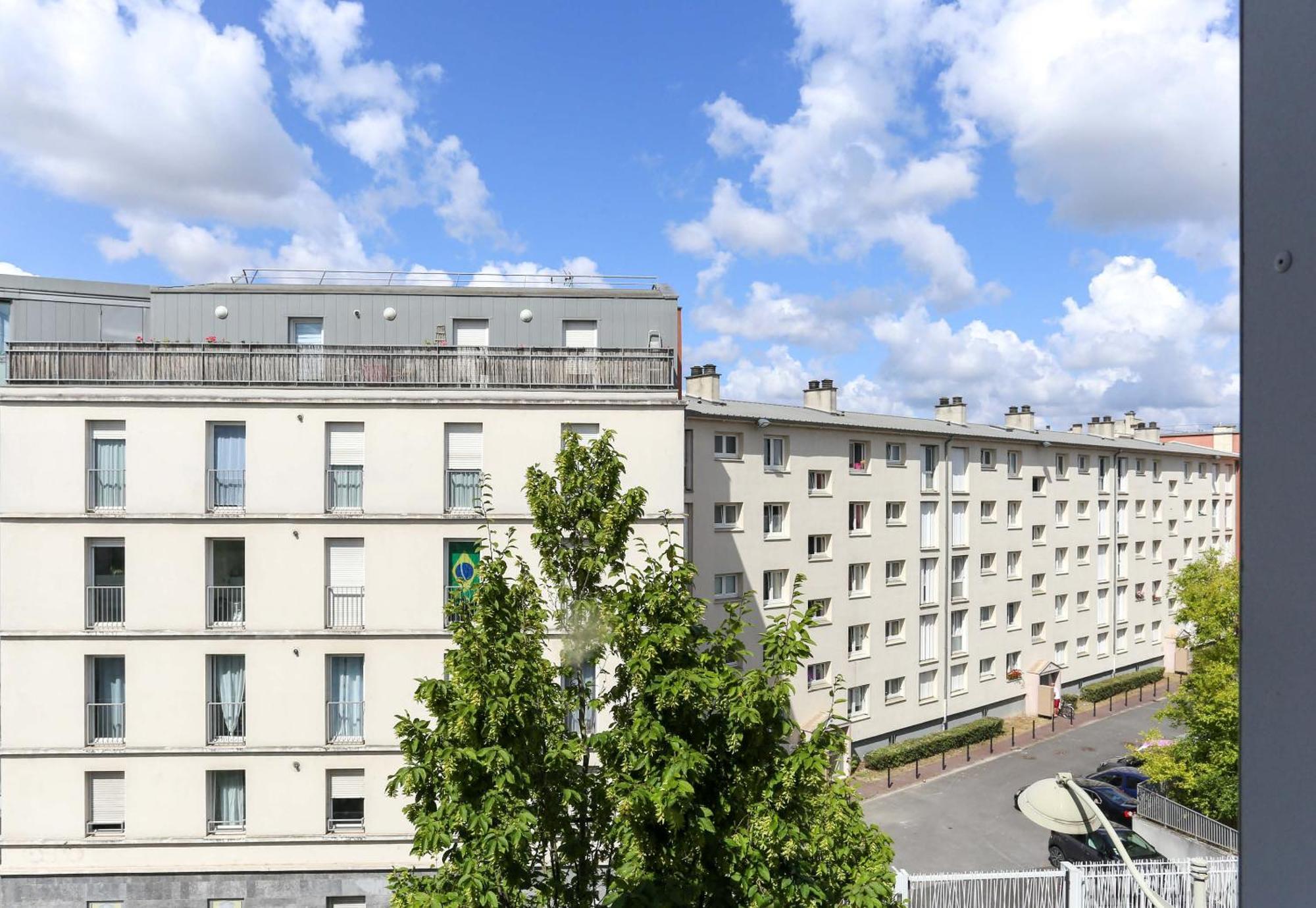 B&B Hotel Reims Centre Gare Exterior foto