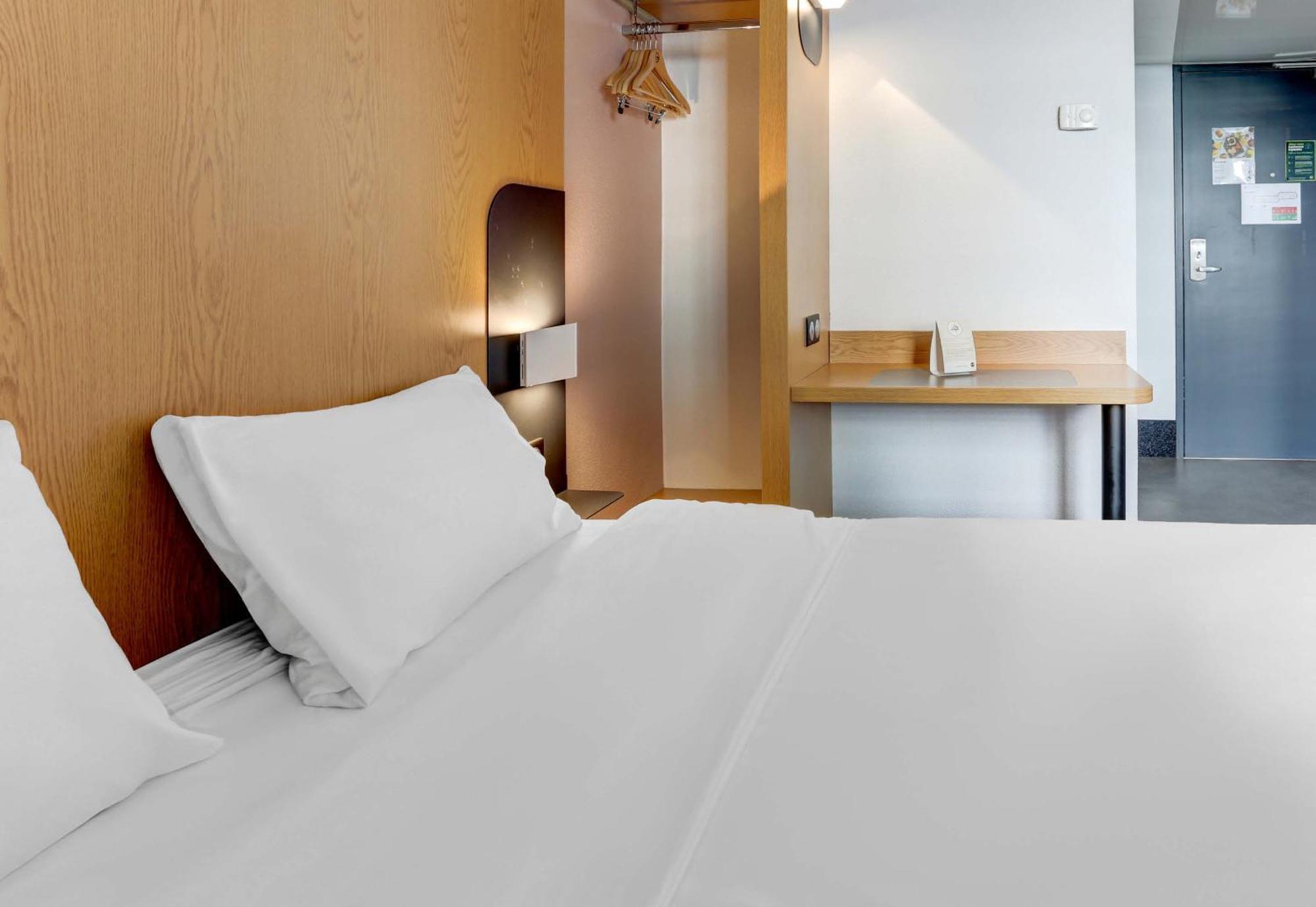 B&B Hotel Reims Centre Gare Exterior foto